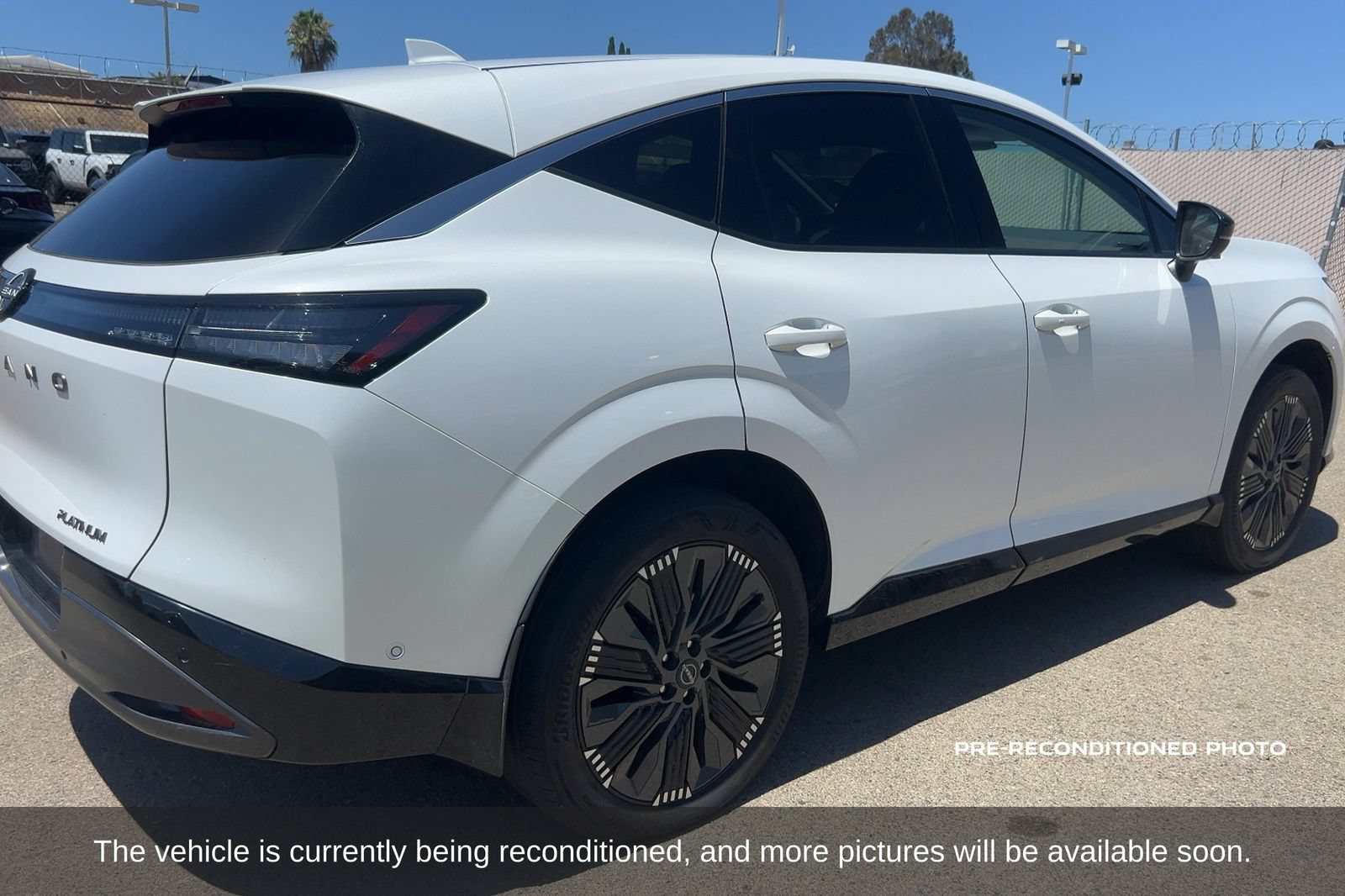 Used 2025 Nissan Murano Platinum w/ Cargo Package AWD/4WD image 6