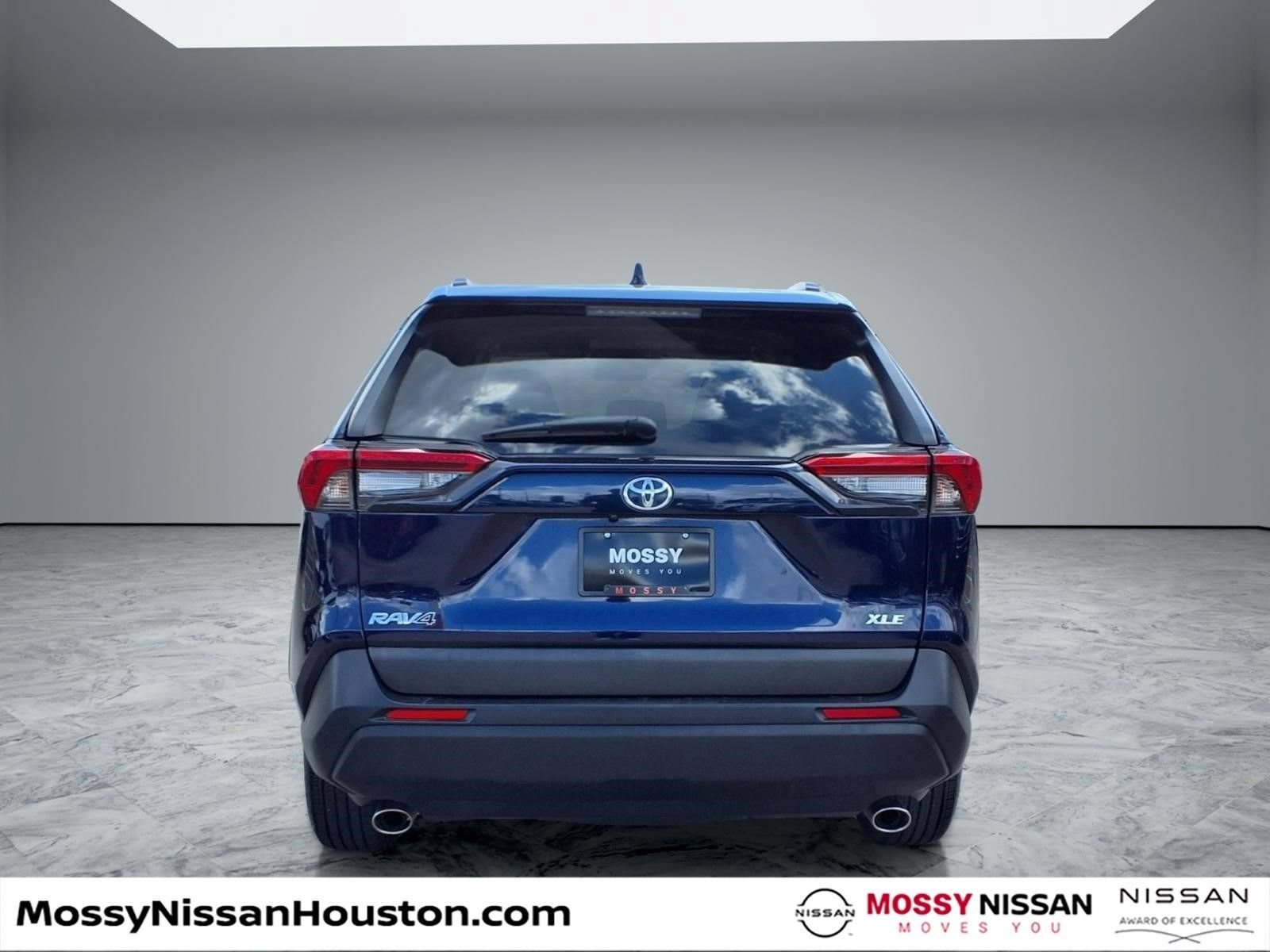 Used 2023 Toyota RAV4 XLE w/ XLE Grade Weather Package AWD/4WD image 6