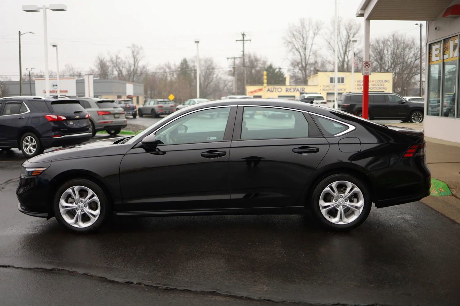 Used 2025 Honda Accord LX image 5