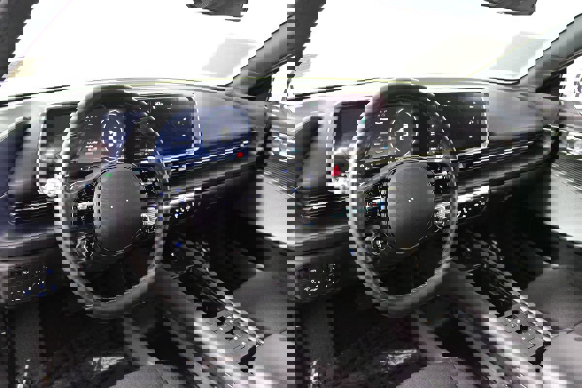 Used 2024 Hyundai Ioniq 6 SE image 7