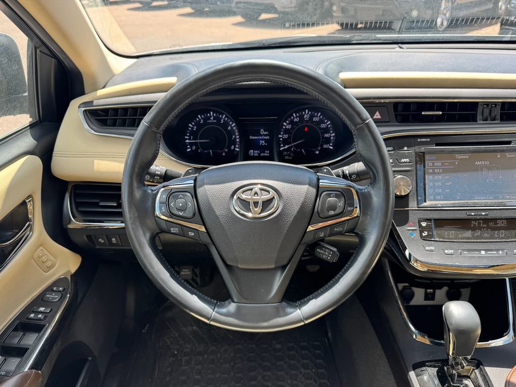 Used 2017 Toyota Avalon Touring FWD image 11
