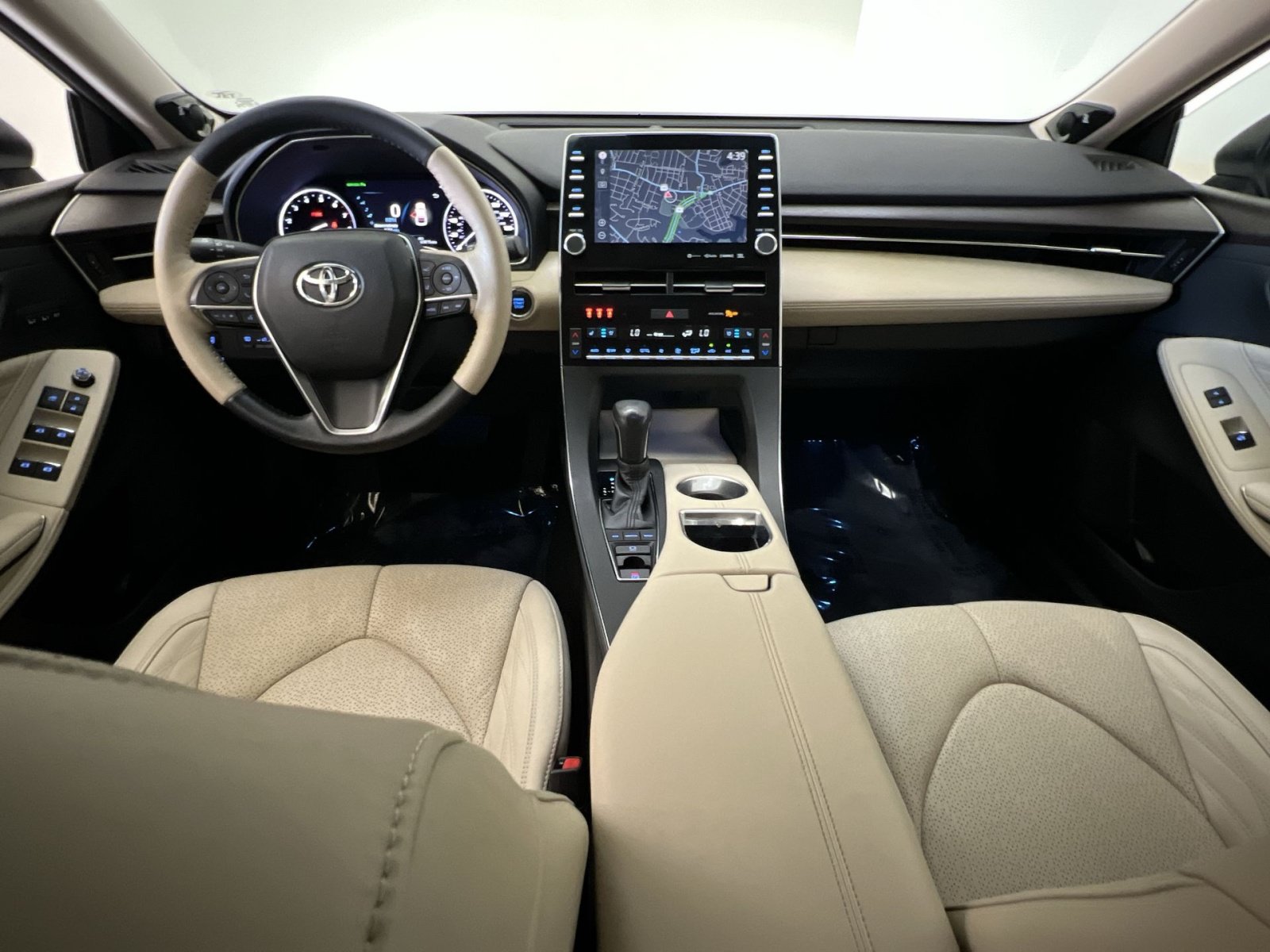 Used 2020 Toyota Avalon Limited w/ Advanced Safety Package FWD image 22