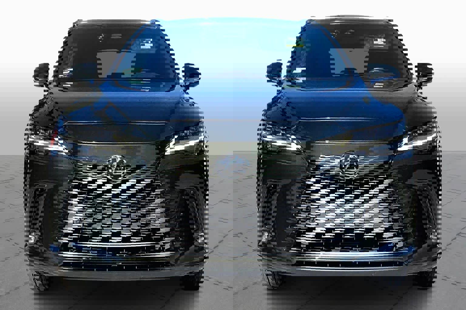 Used 2023 Lexus RX 350 Luxury w/ Cold Area Package image 4