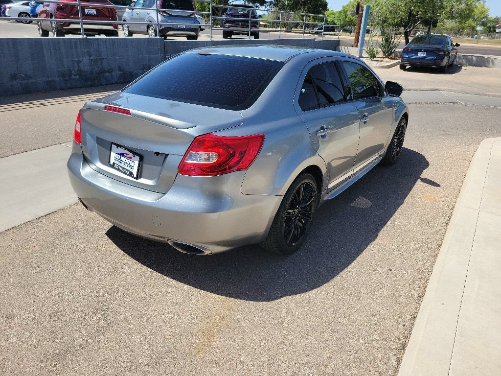 Used 2013 Suzuki Kizashi Sport GTS AWD/4WD image 7