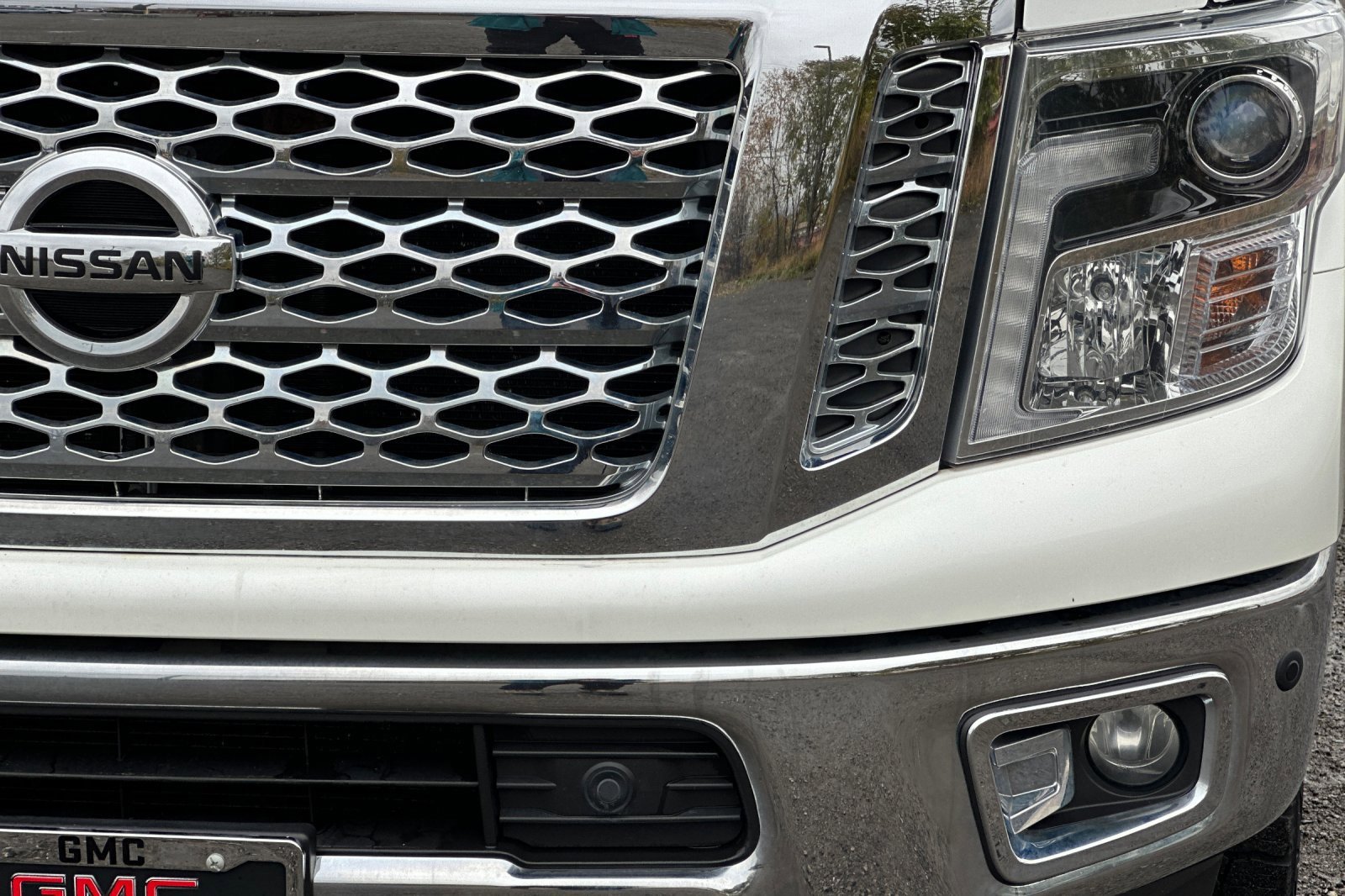 Used 2018 Nissan Titan SL w/ Chrome Package image 50