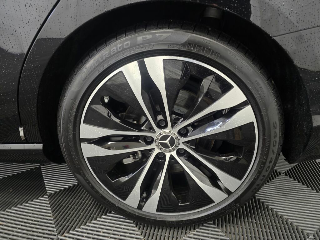 Used 2022 Mercedes-Benz C 300 4MATIC Sedan w/ Pinnacle Trim Package image 20