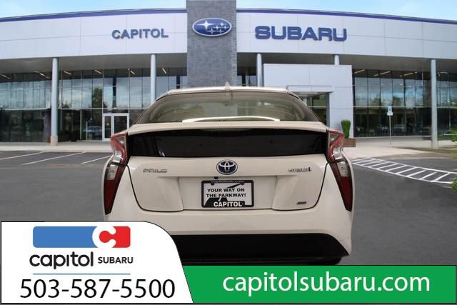 Used 2017 Toyota Prius Two w/ Carpet Mat Package image 4