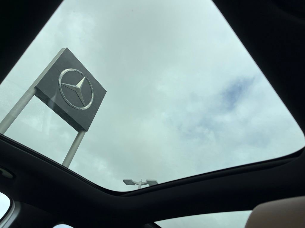 Certified 2025 Mercedes-Benz GLA 250 4MATIC image 57