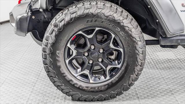 Used 2023 Jeep Wrangler Unlimited Rubicon w/ Cold Weather Group AWD/4WD image 35