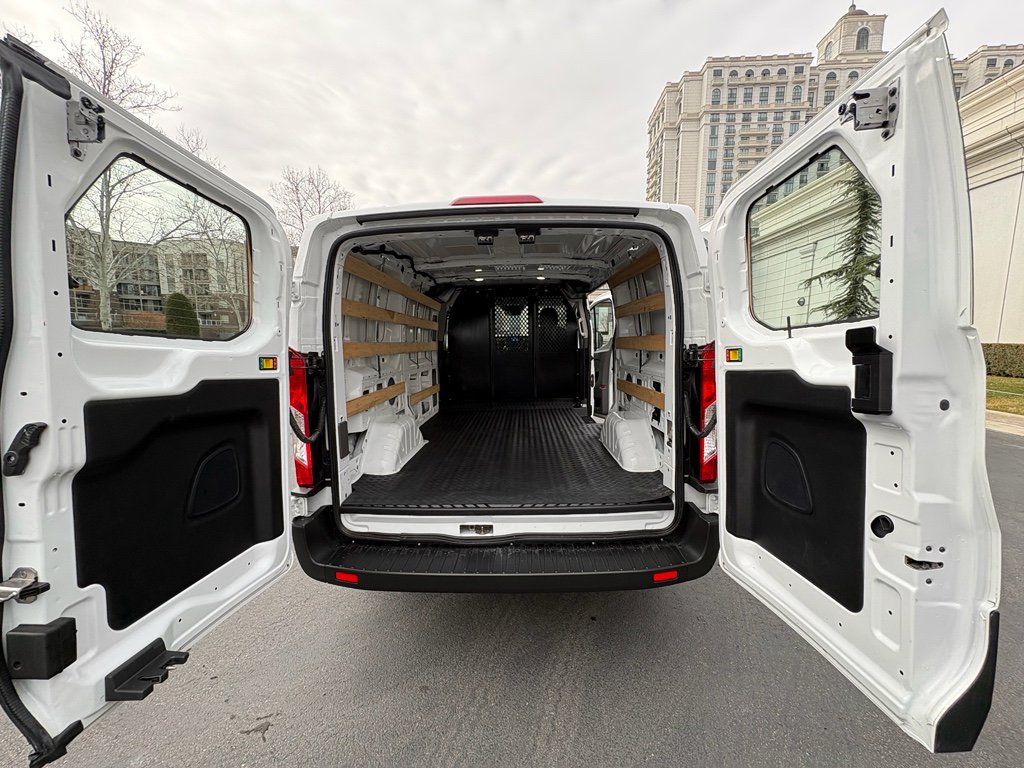 Used 2024 Ford Transit 250 Low Roof w/ Exterior Upgrade Package image 25