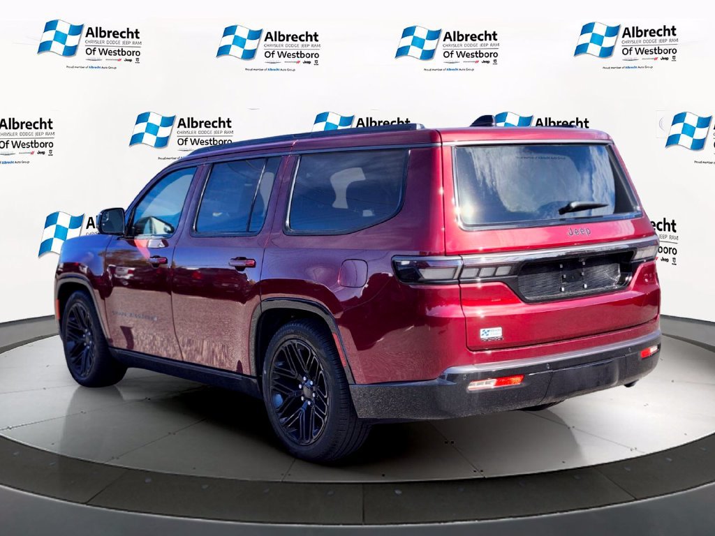 Used 2026 Jeep Grand Wagoneer Limited AWD/4WD image 3