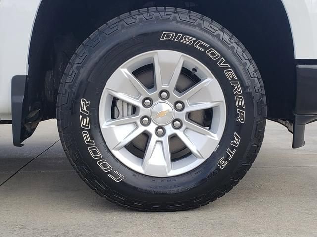 Used 2025 Chevrolet Silverado 1500 W/T w/ WT Value Package image 28