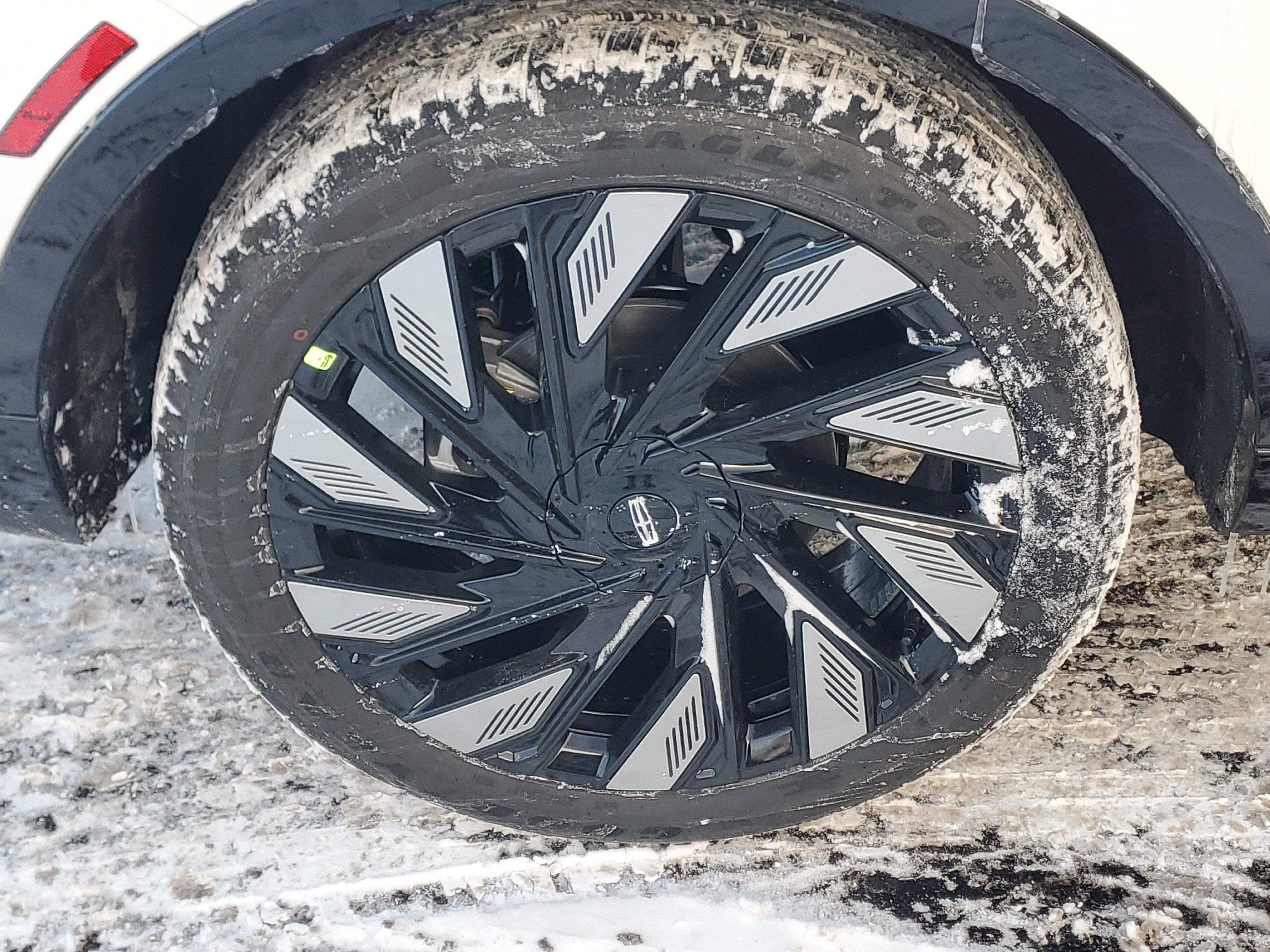 New 2026 Lincoln Nautilus Reserve image 5