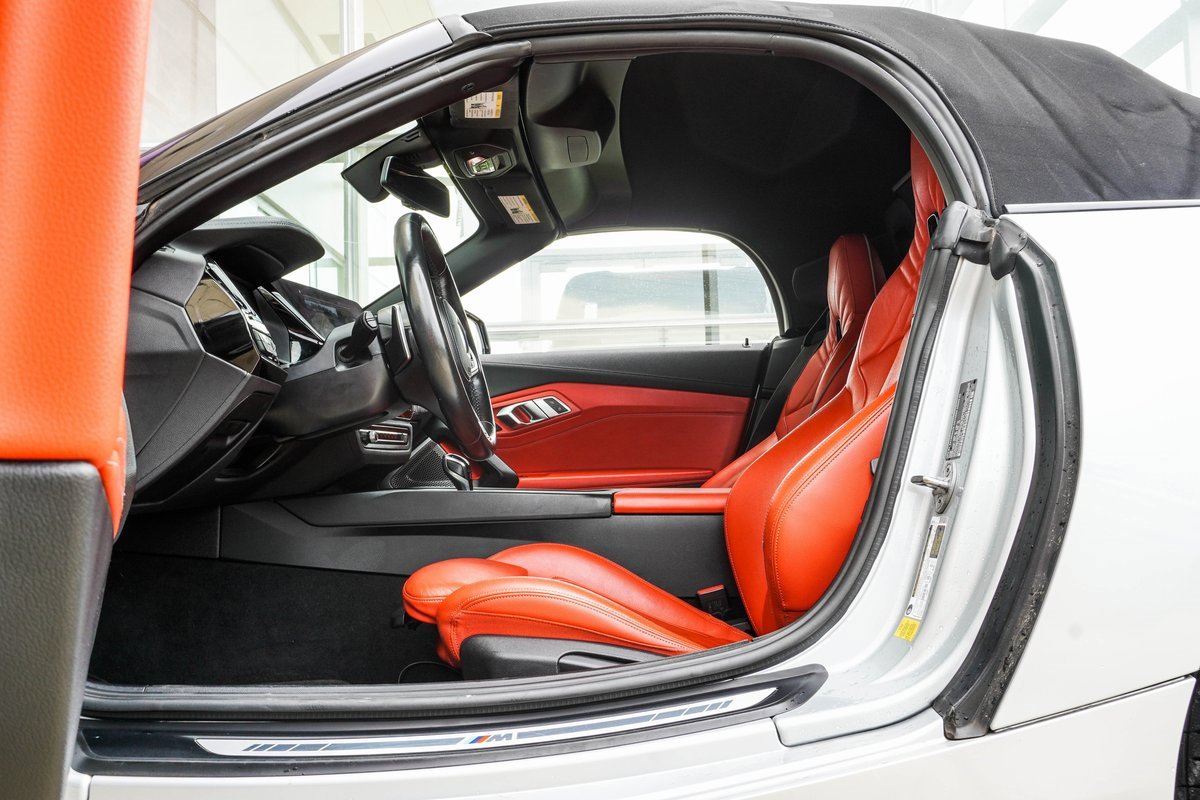 Used 2020 BMW Z4 sDrive30i w/ Executive Package image 35