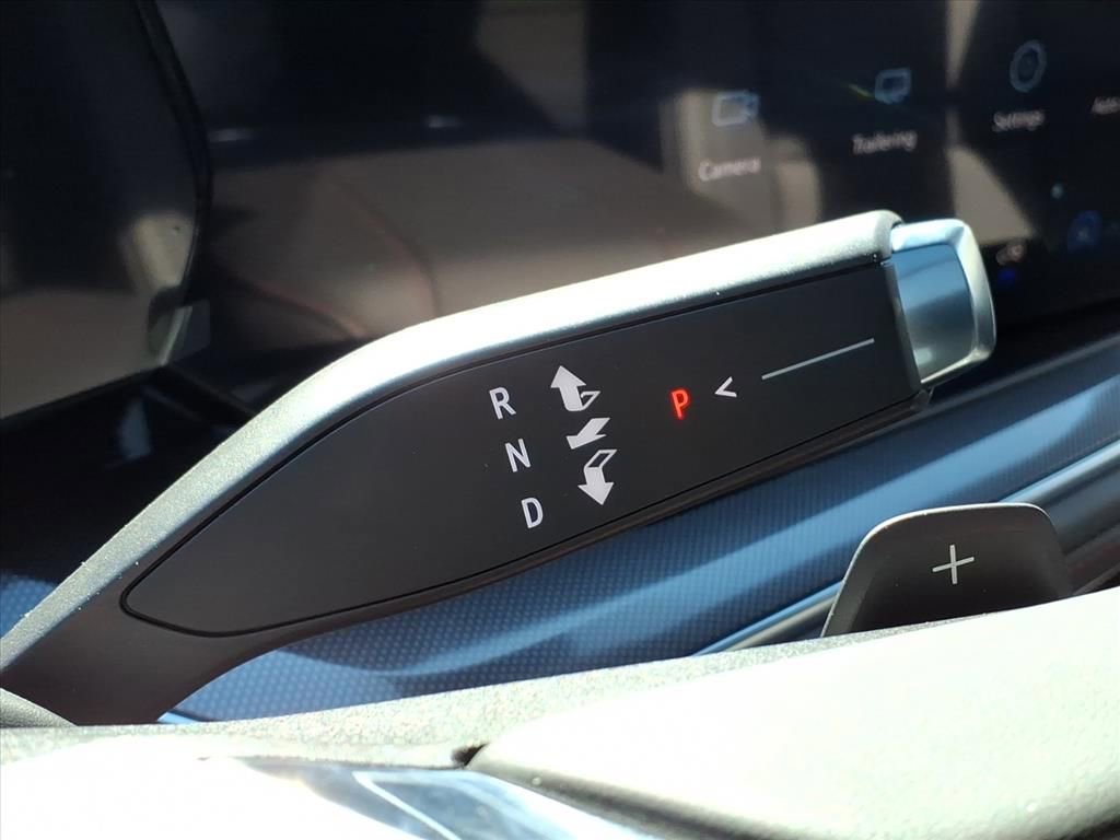 New 2026 Chevrolet Suburban RST image 18