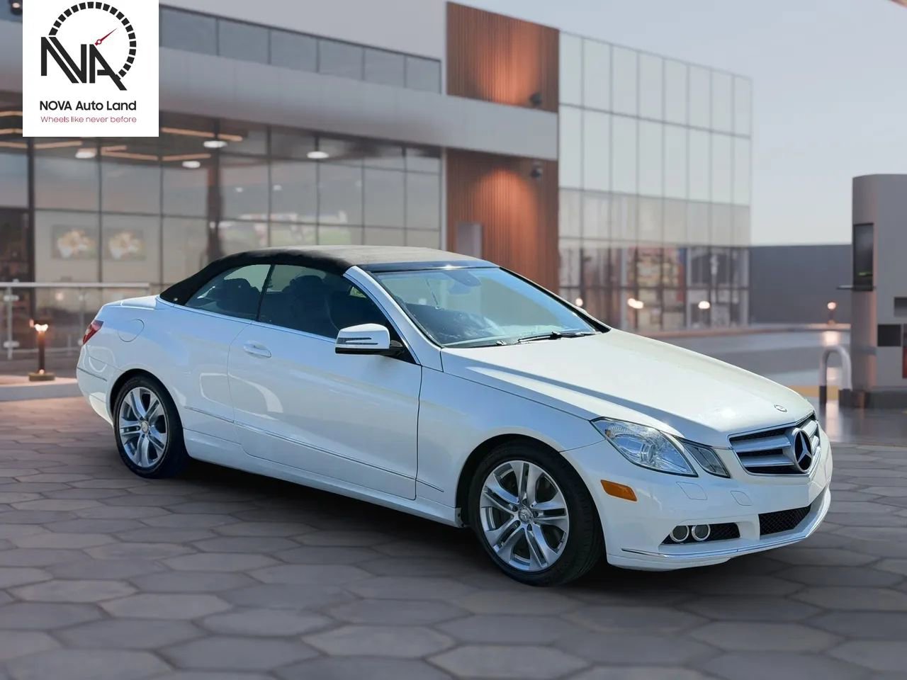 Used 2011 Mercedes-Benz E 350 E 350 Convertible 2D image 2