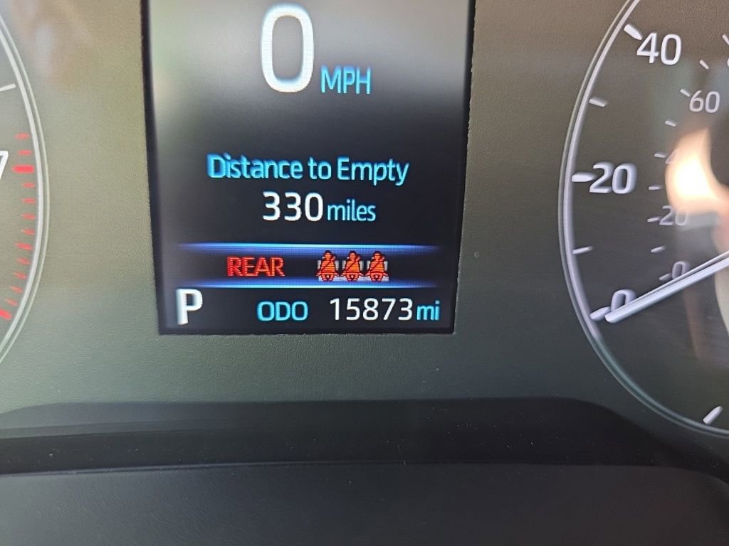 Used 2025 Toyota Corolla LE image 24