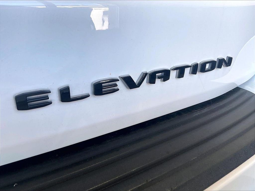 Used 2025 GMC Yukon XL Elevation w/ Elevation Premium Package AWD/4WD image 30