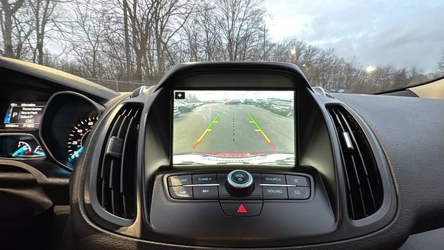 Used 2019 Ford Escape SE image 19