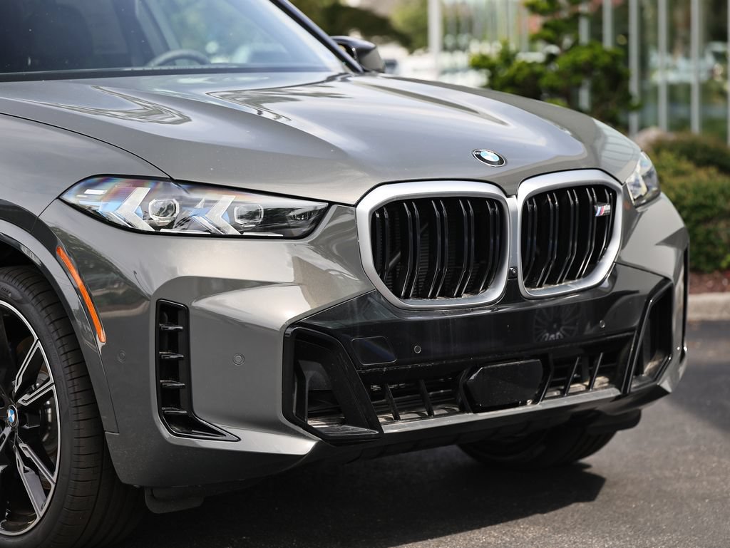 New 2026 BMW X5 M60i w/ Climate Comfort Package AWD/4WD image 2