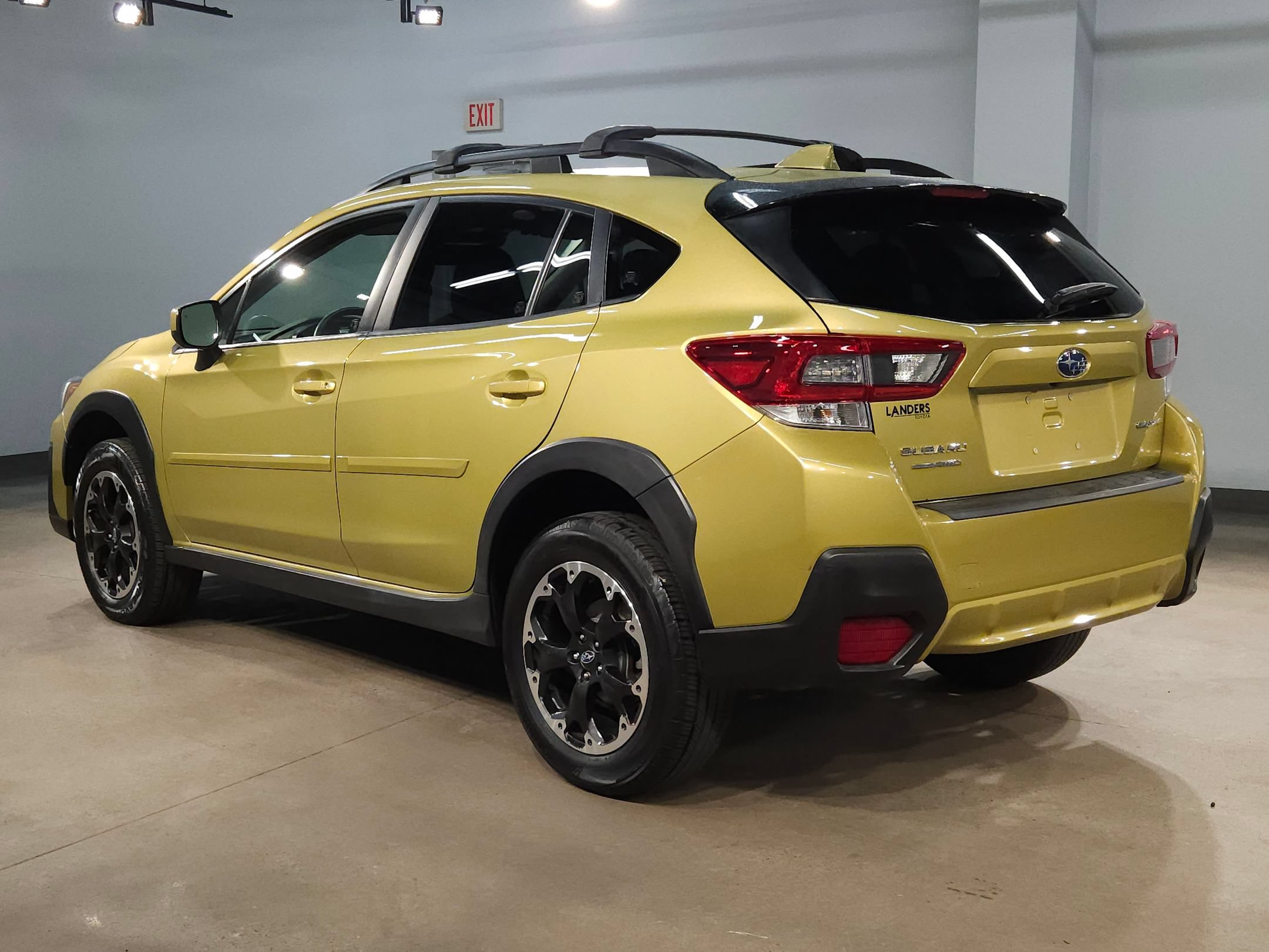 Used 2021 Subaru Crosstrek 2.0i Premium AWD/4WD image 5