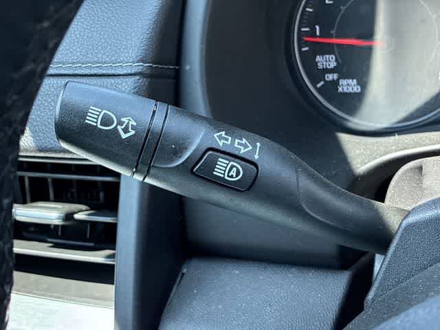 Used 2024 GMC Terrain SLT FWD image 27