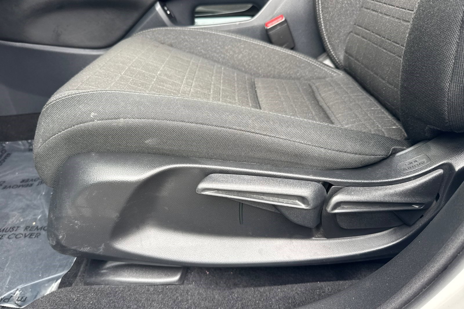 Used 2025 Honda HR-V LX image 14