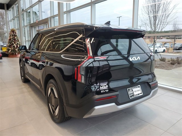 New 2026 Kia EV9 Wind image 5