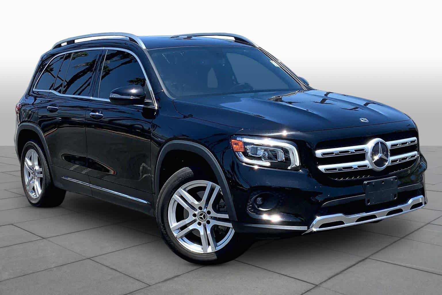 Used 2021 Mercedes-Benz GLB 250 4MATIC image 2