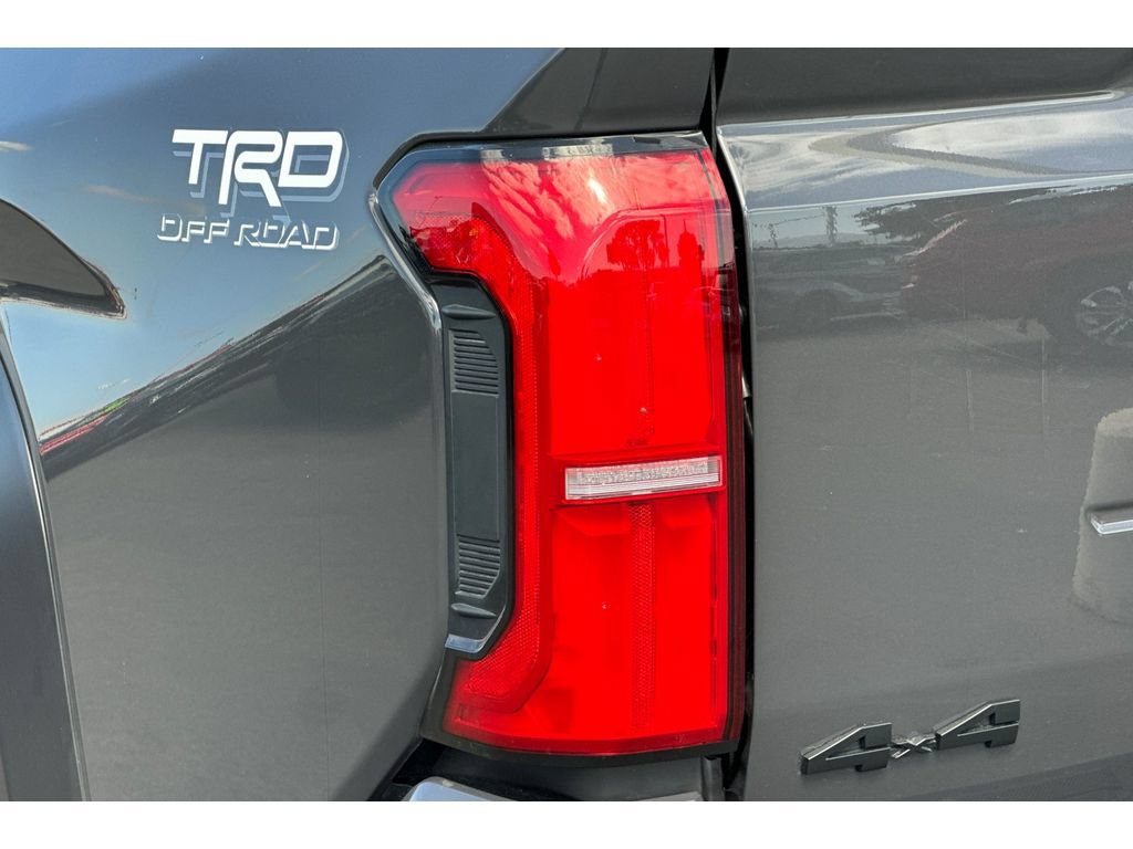 Certified 2026 Toyota Tacoma TRD Off-Road w/ TRD Off Road Upgrade Package AWD/4WD image 31