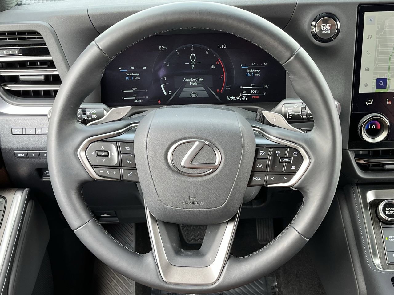 Used 2025 Lexus GX 550 w/ Accessory Package (2T) image 11