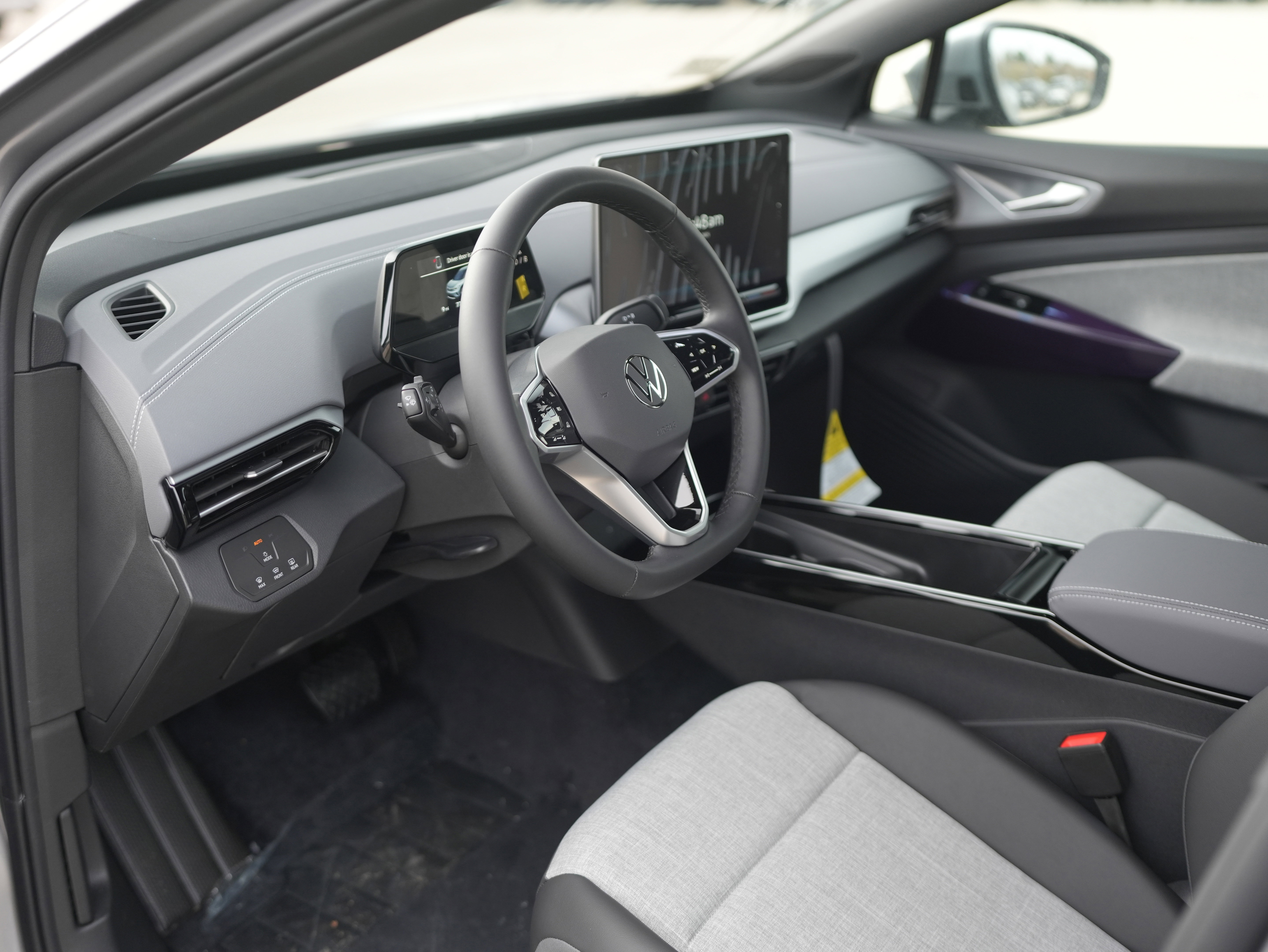 New 2025 Volkswagen ID.4 Pro image 12