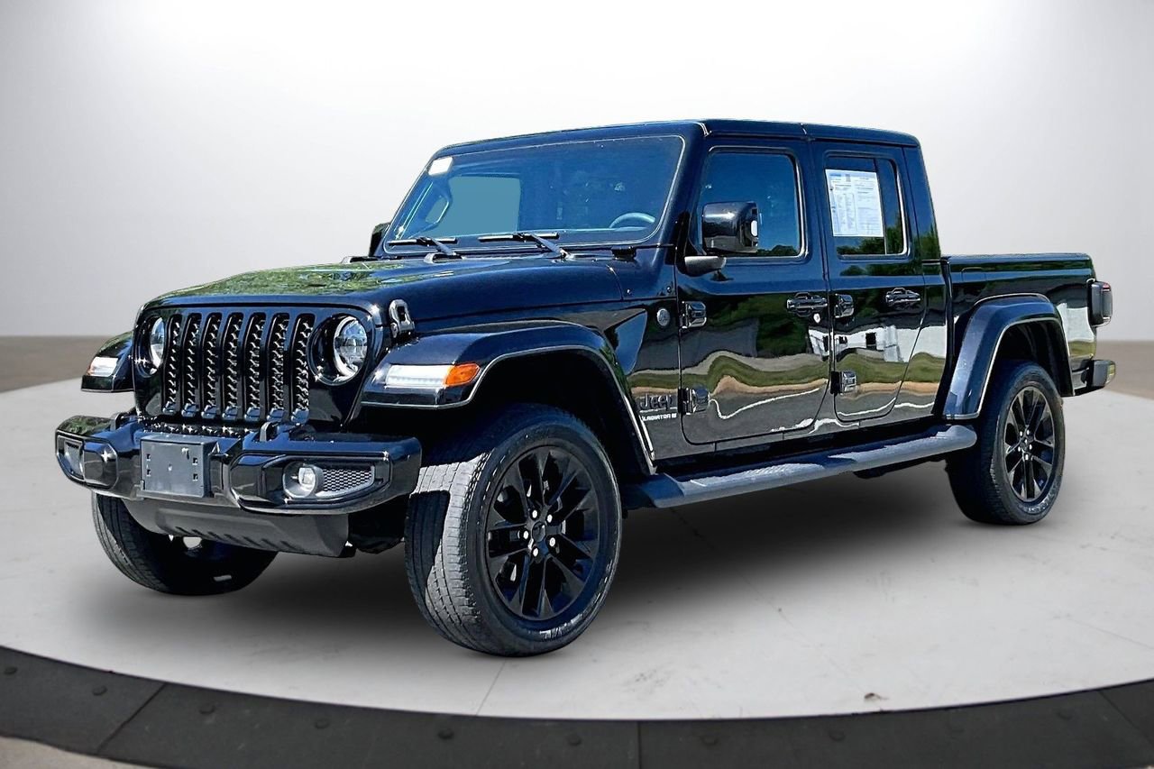 Certified 2023 Jeep Gladiator Overland AWD/4WD image 4