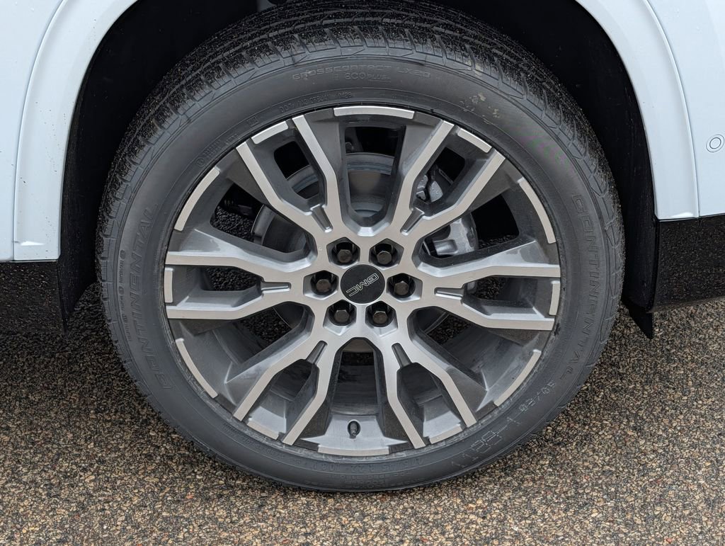 New 2026 GMC Acadia Denali Ultimate w/ LPO, Floor Liner Package AWD/4WD image 20