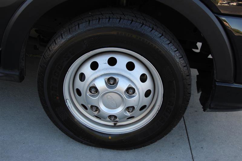 Used 2023 Ford Transit 350 XLT image 25