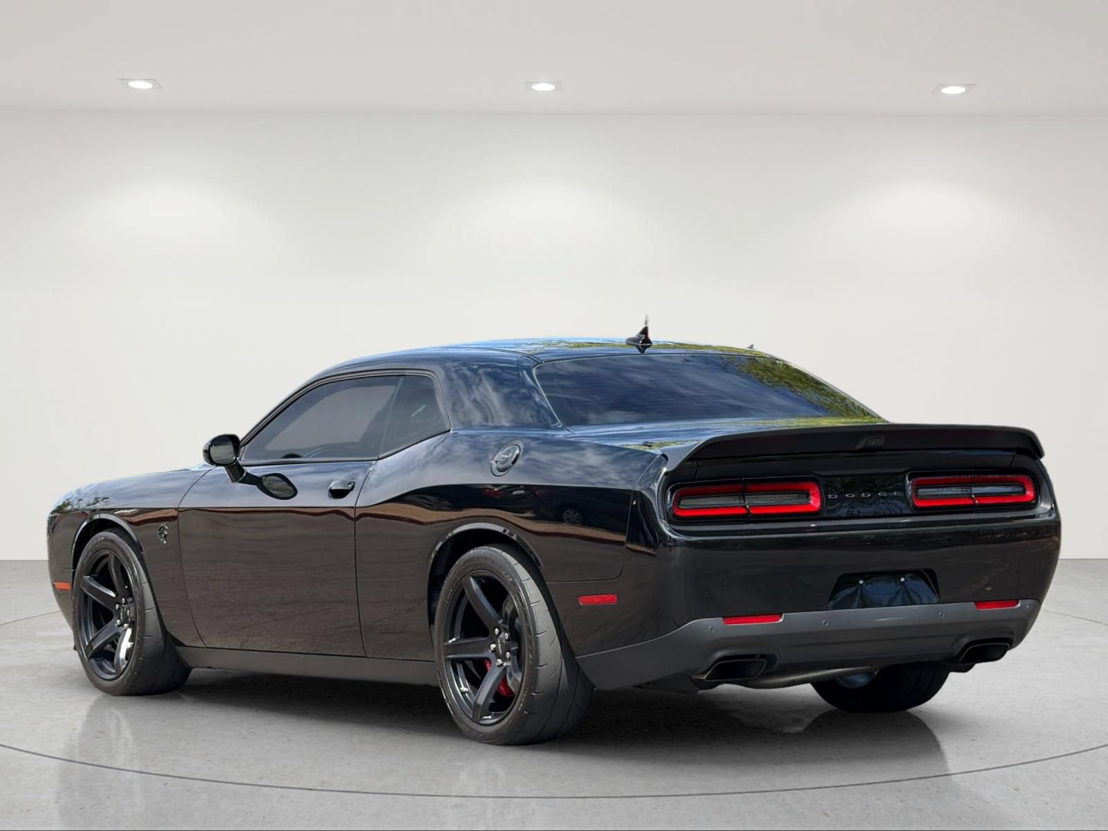 Used 2022 Dodge Challenger SRT Hellcat Redeye RWD image 3