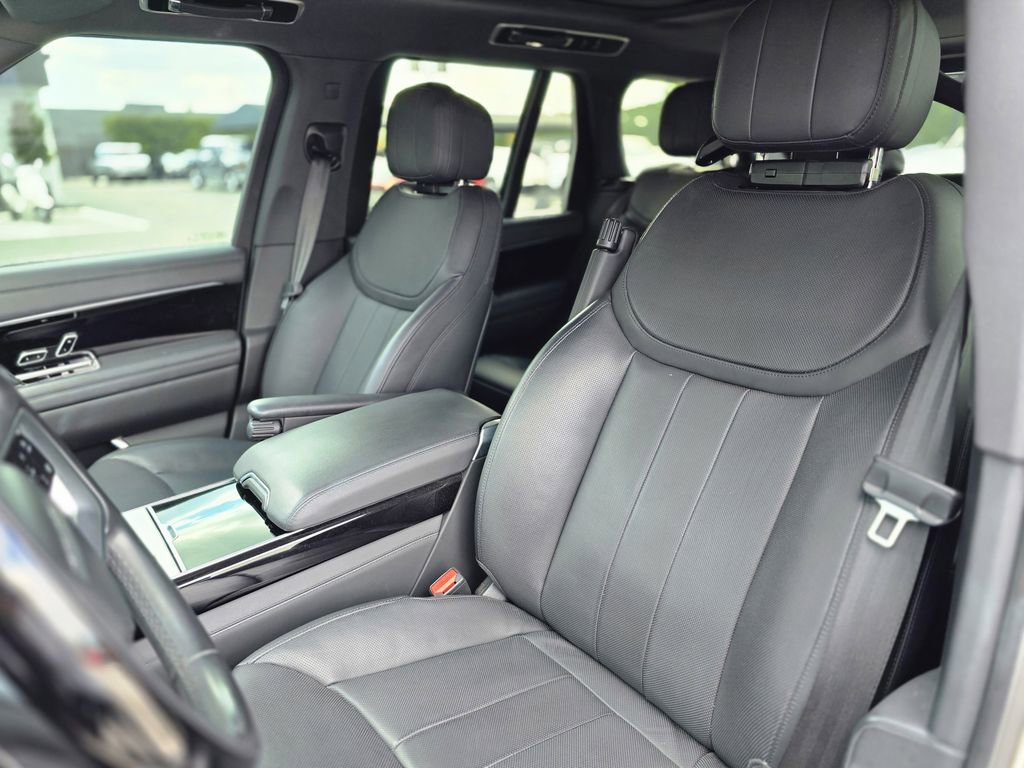 Used 2024 Land Rover Range Rover SE image 19