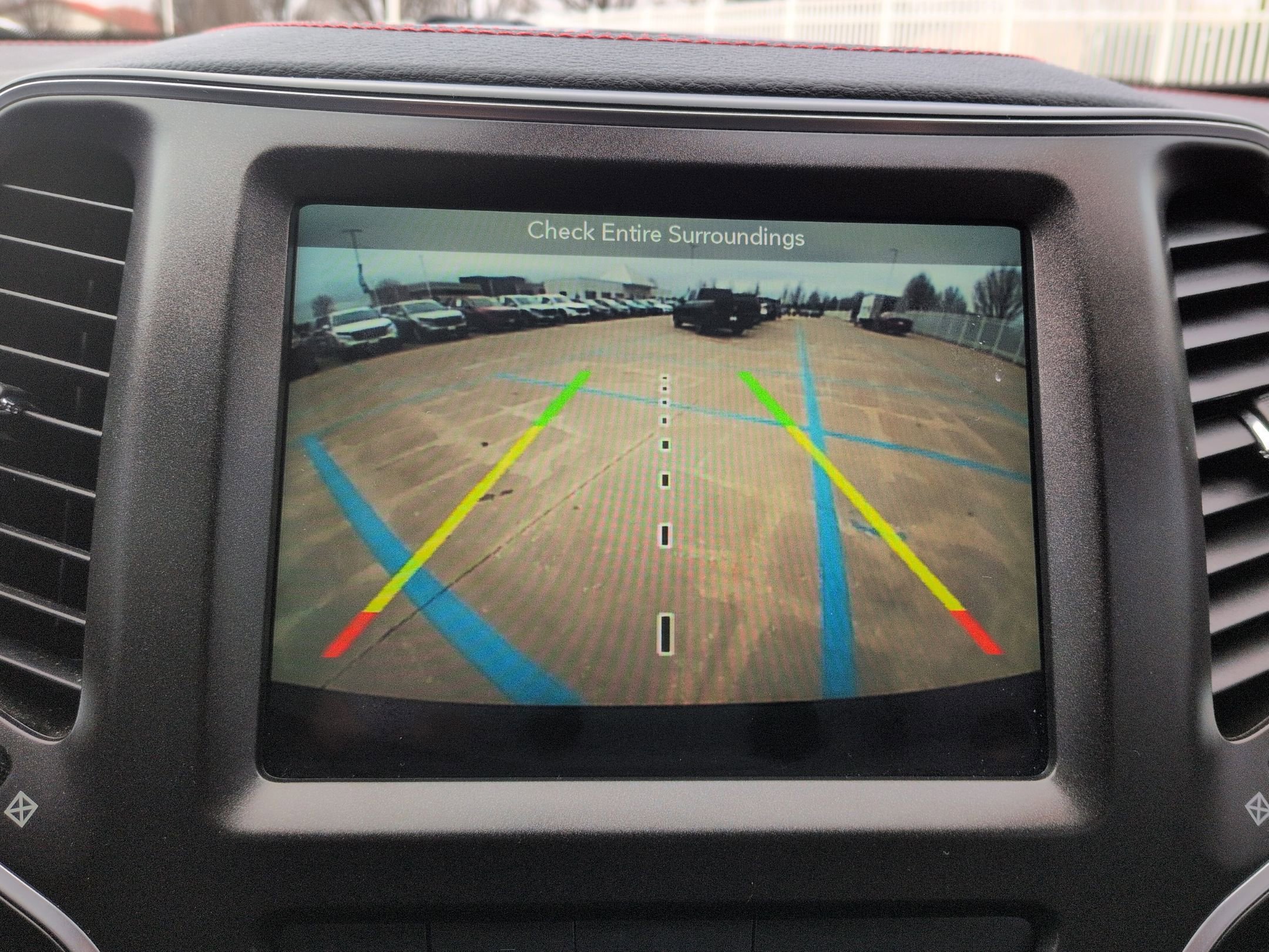 Used 2019 Jeep Cherokee Trailhawk w/ Comfort/Convenience Group image 20