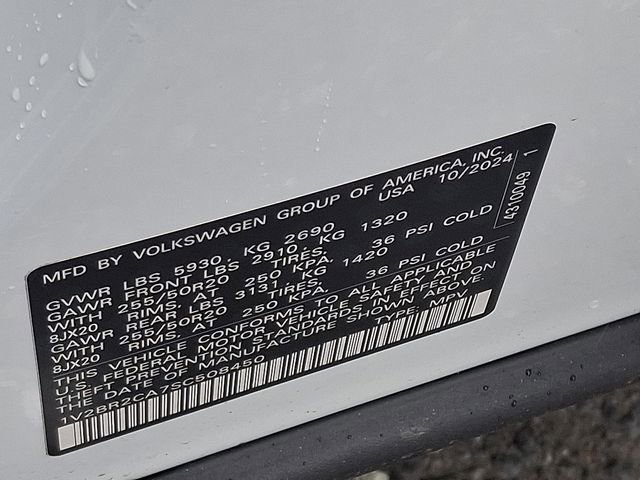 Used 2025 Volkswagen Atlas SEL image 28