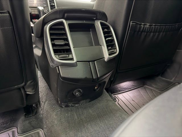 Used 2017 Porsche Cayenne Platinum Edition image 23