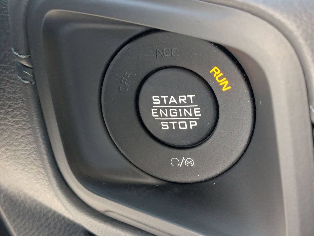 New 2026 Jeep Gladiator Mojave w/ Safety Group AWD/4WD image 21