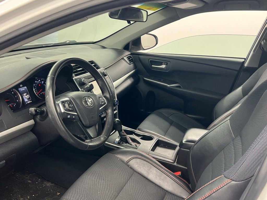Used 2017 Toyota Camry SE FWD image 10