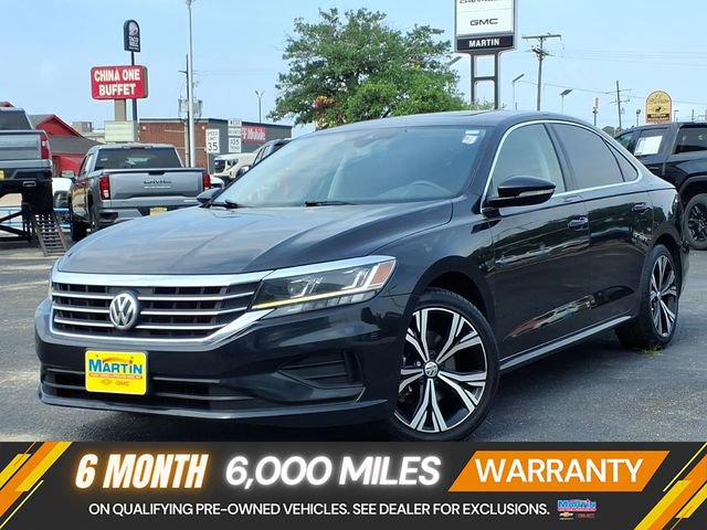 Used 2021 Volkswagen Passat 2.0T SE FWD image 1