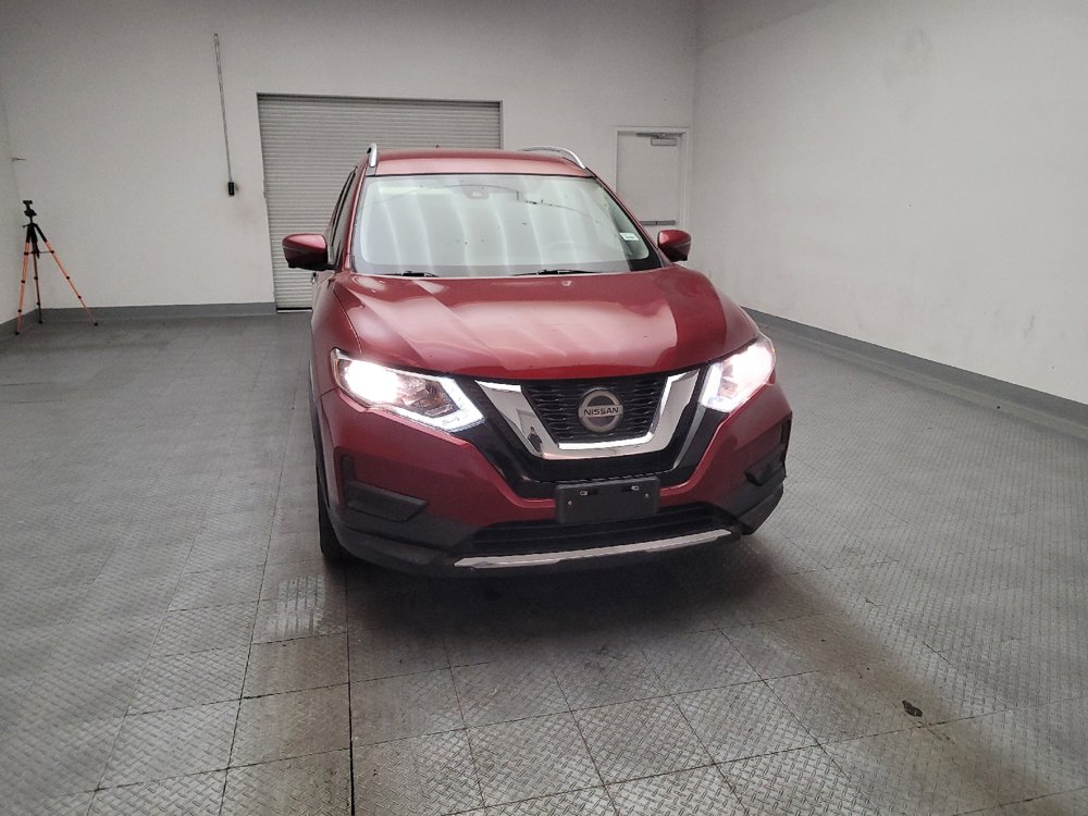 Used 2019 Nissan Rogue SV w/ Premium Package FWD image 14