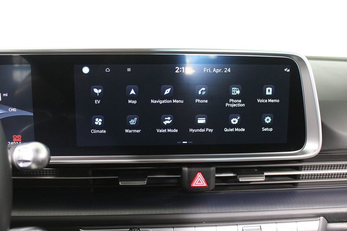 Used 2024 Hyundai Ioniq 6 SE RWD image 16