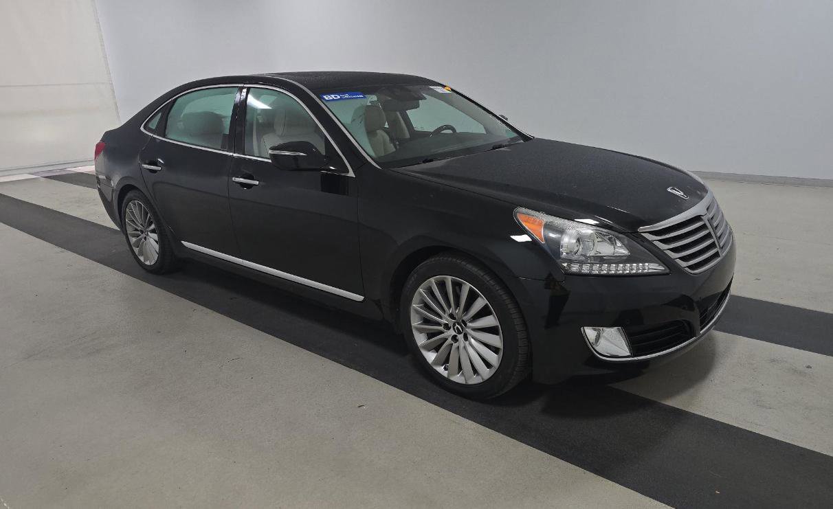 Used 2016 Hyundai Equus Signature image 3