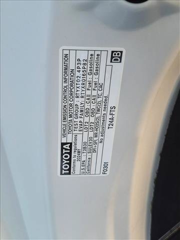 Certified 2024 Toyota Highlander XLE FWD image 25