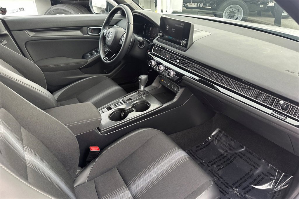 Used 2025 Honda Civic Sport image 15