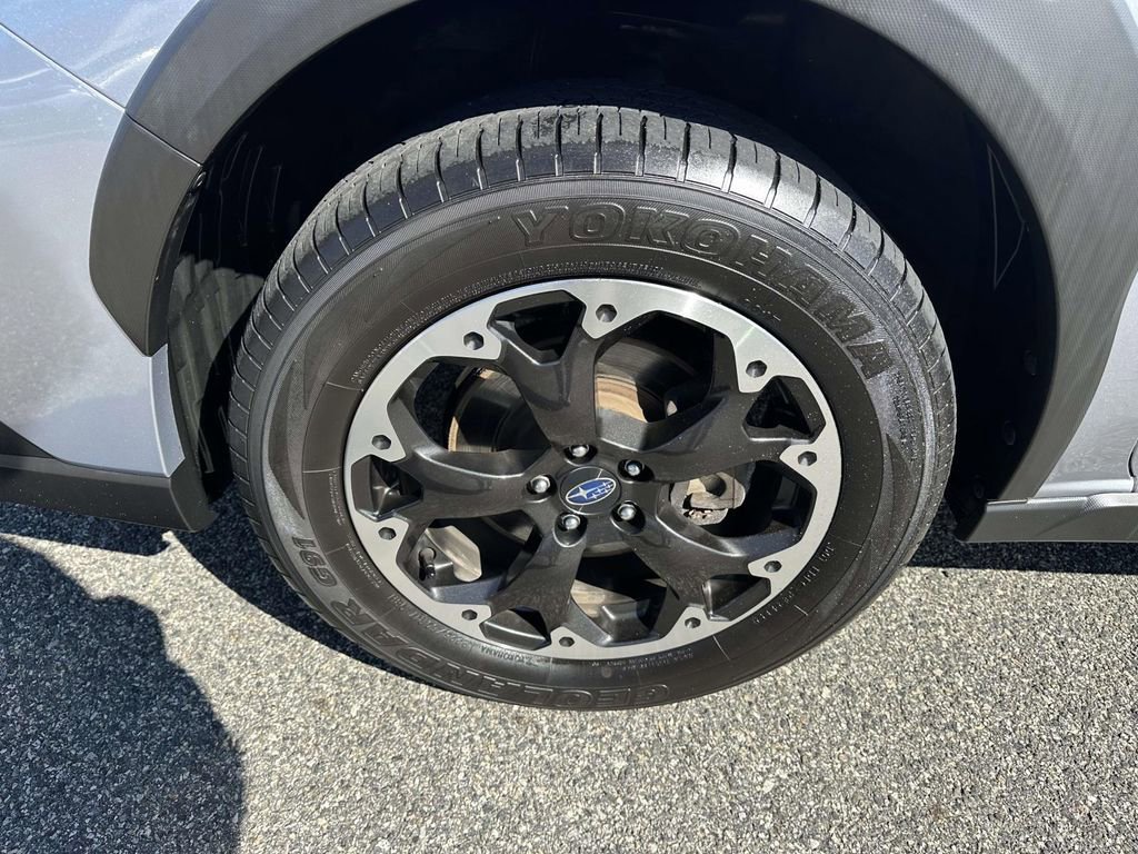 Certified 2023 Subaru Crosstrek 2.0i image 6