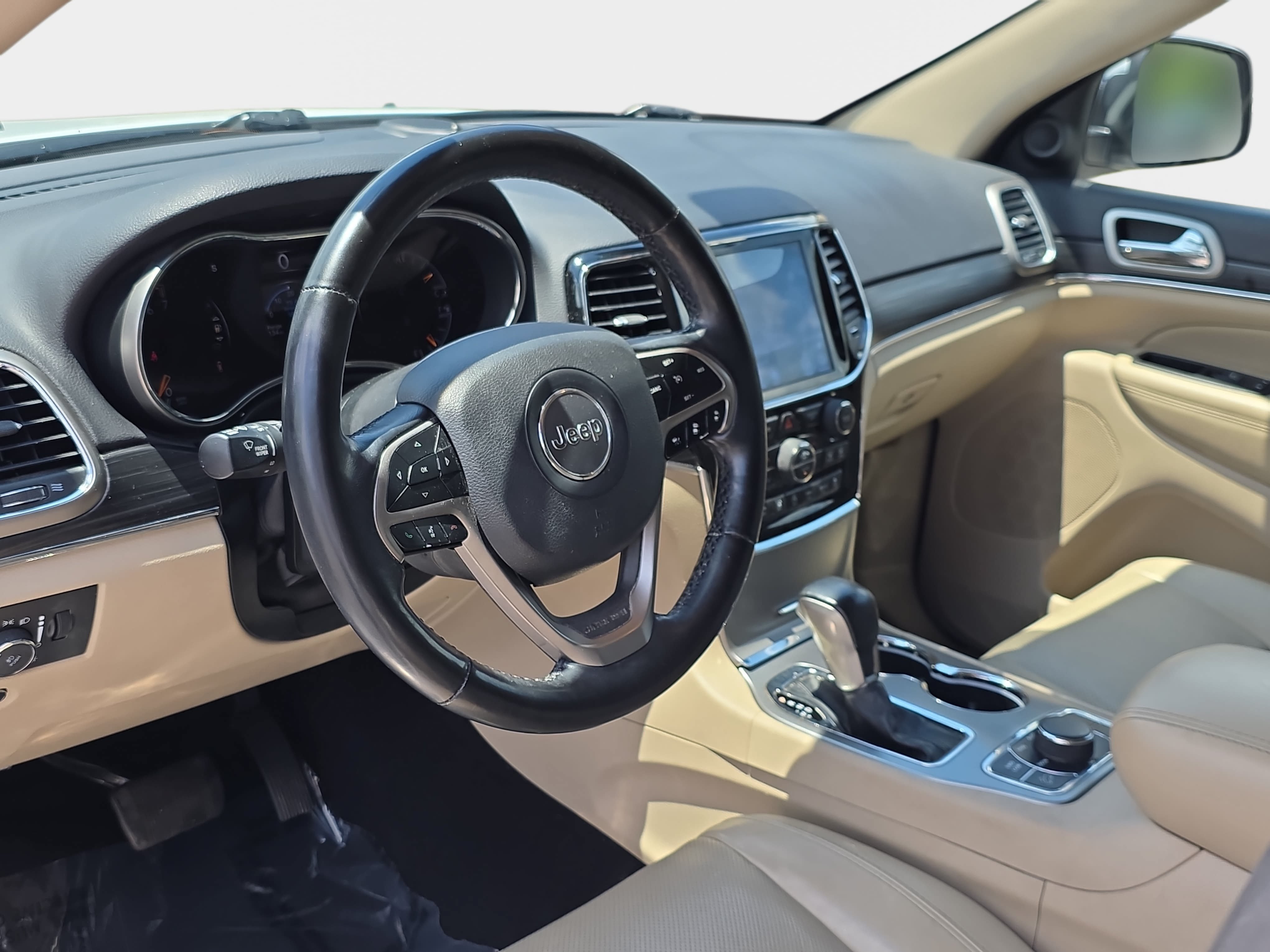Used 2020 Jeep Grand Cherokee Limited w/ Luxury Group II AWD/4WD image 14